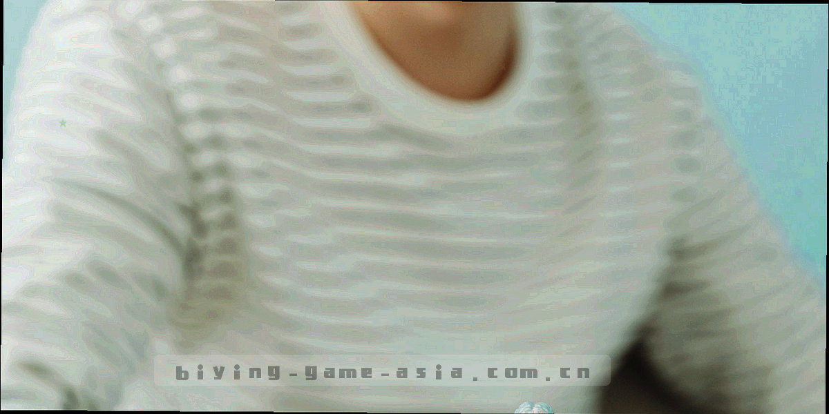 足球飞行轨迹的抽象弧线构成的图形，无具体人物